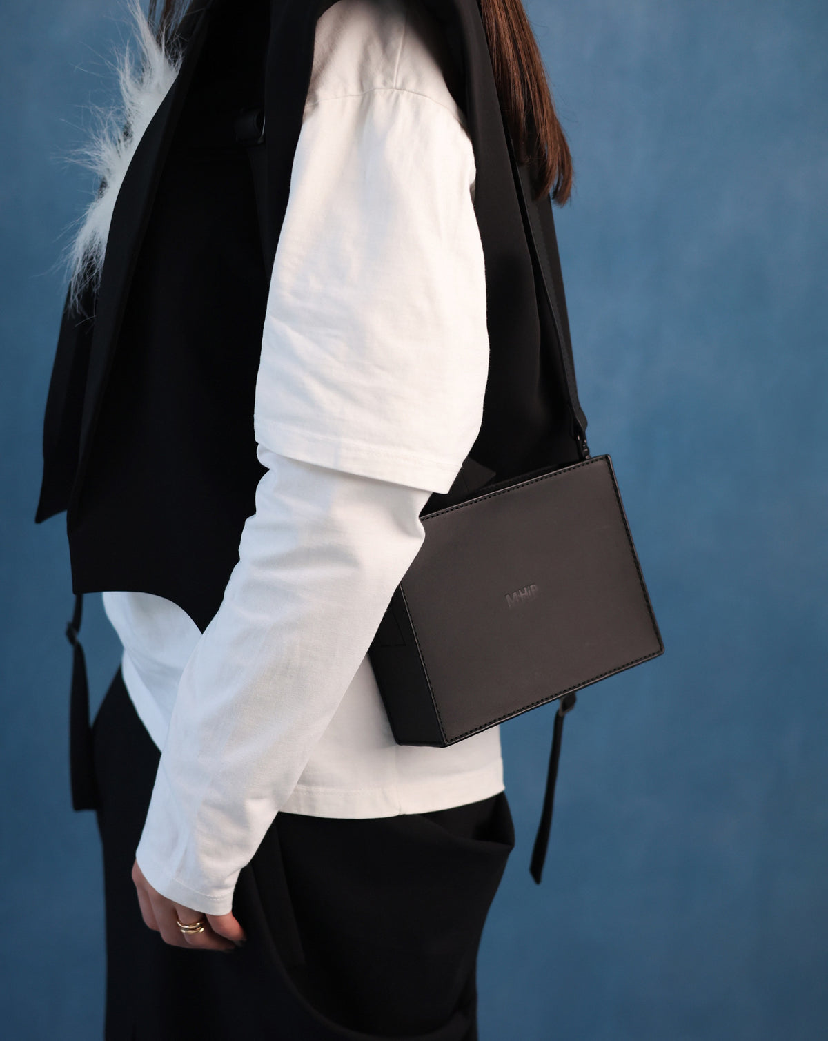 M.hip Versatility Bag XS horizontal Total Black, leather bag product photo 2