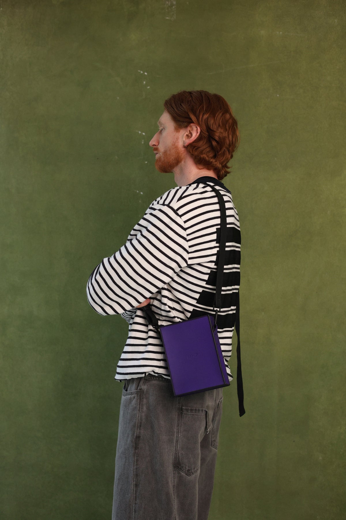 M.hip Versatility Bag XS vertical - Violet, leather bag product photo 4